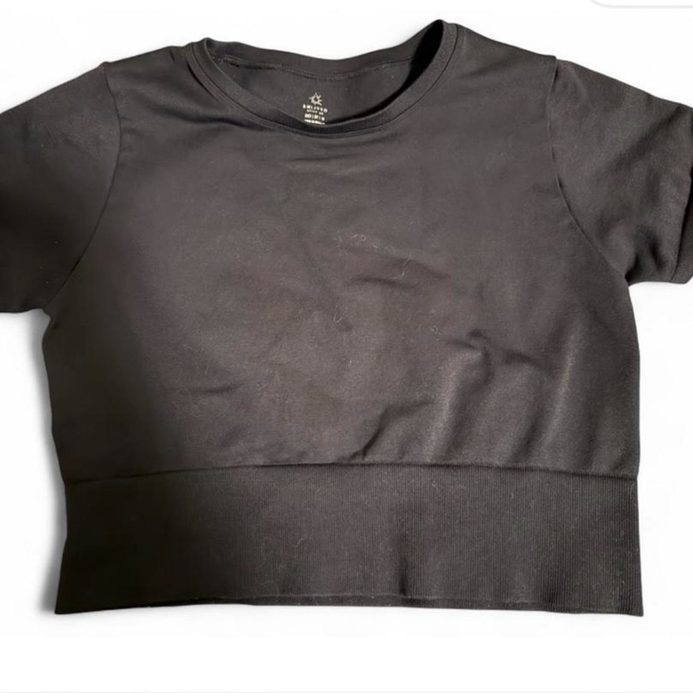 Black Crop Crewneck Top